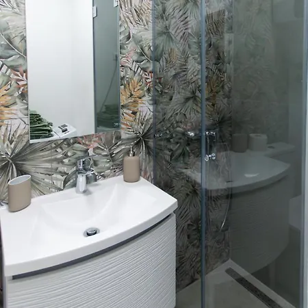 Studio Apartman Irma Cervar Apartment *
